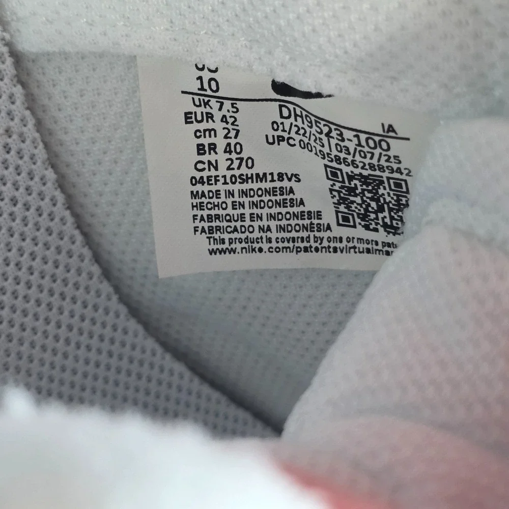 Nike Waffle Debut Sneaker Shoes Womens 10 White DH9523-100 Running Lace Up NWB